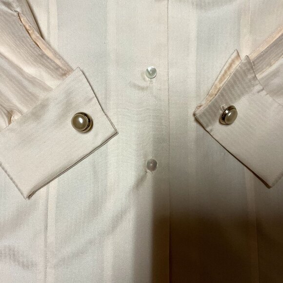 100% SILK CUFF LINKED BLOUSE SZ S CREAM VALERIE STEVENS BUTTON FRONT COLLARED - Picture 3 of 7